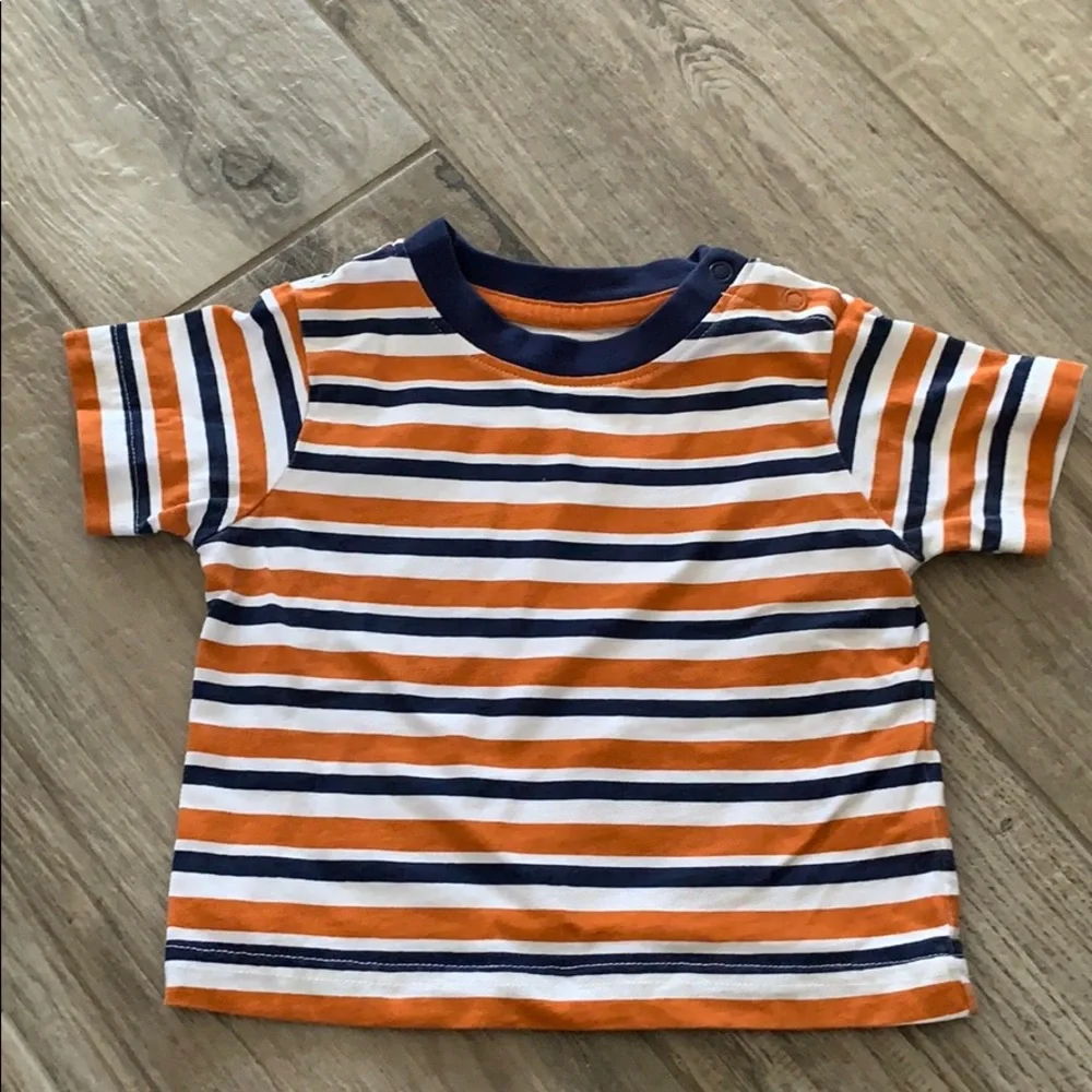 Bundle of 3 tops, sz 6-12 months